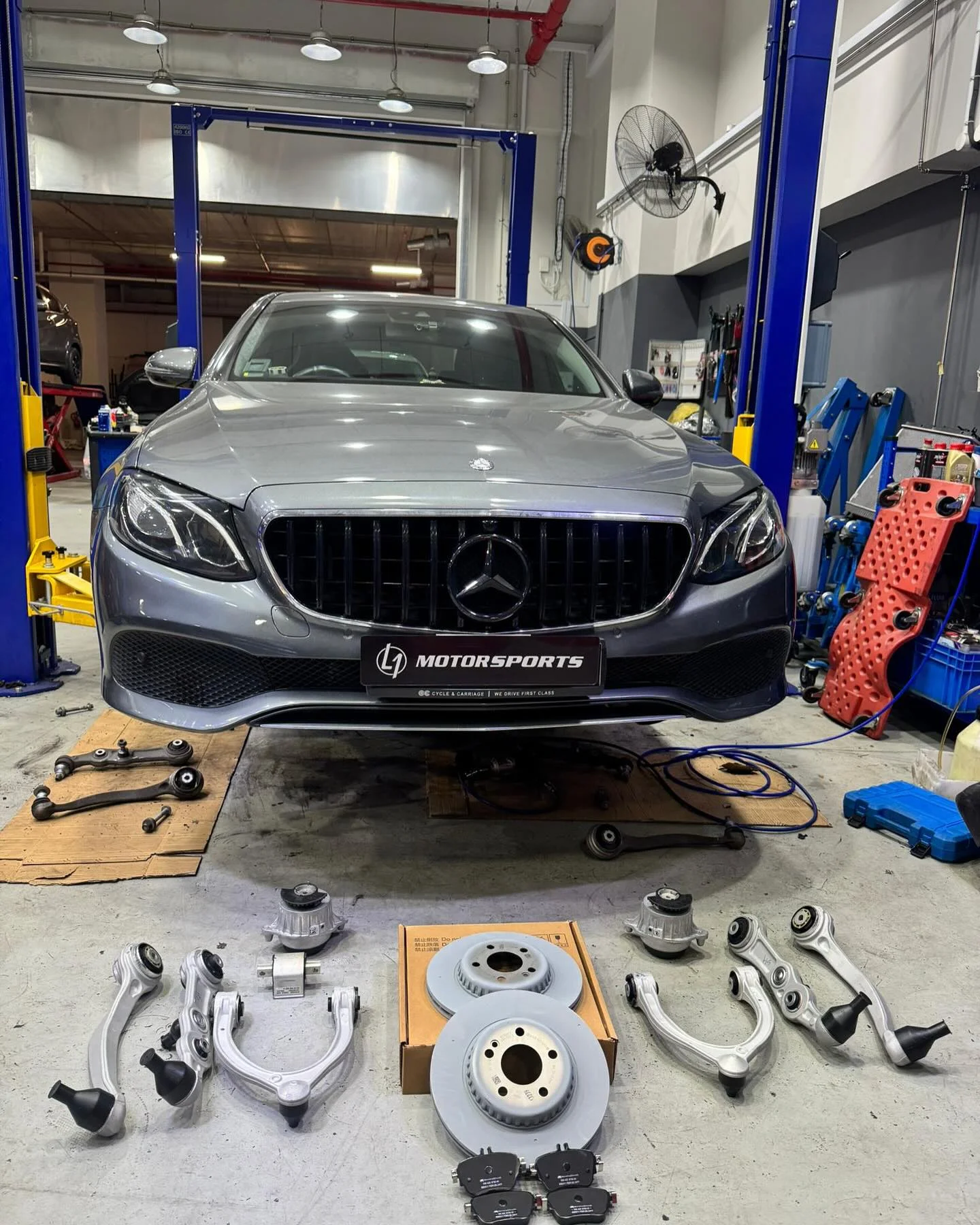 Mercedes-Benz brakes and control arms at L1 Motorsports